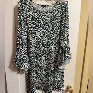 Leopard Print Bell Sleeve Dress